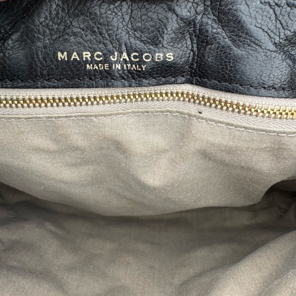 Marc Jacobs Made in Italy Black Quilted Leather Chain Shoulder Bag Gold Hardware - Picture 12 of 13